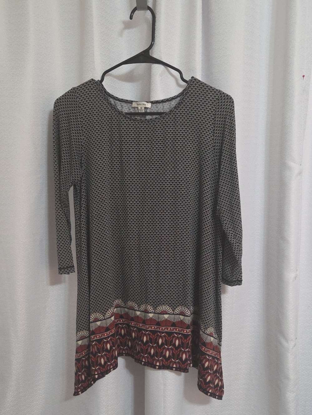 Sophie Max Black Geo Print Long Sleeve Tunic with Red & Cream Hem